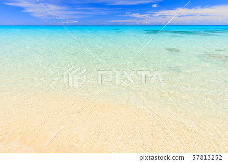 Kuramajima, Miyakojima city_Superb view of Nagama beach Kuramajima, Miyakojima city_Superb view of Nagama beach 57813252