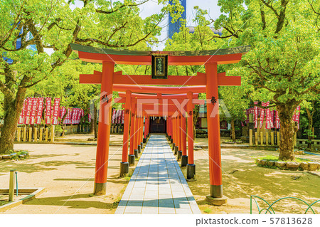 神戶Minatogawa神社Kusumoto Inari神社 57813628