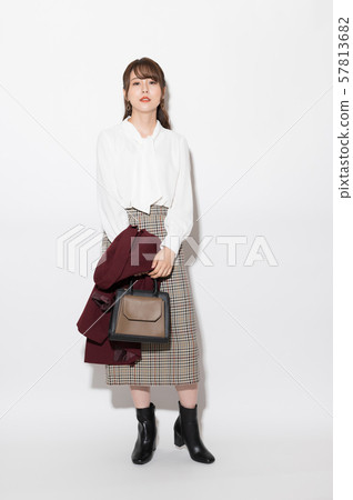 女性時尚肖像 57813682