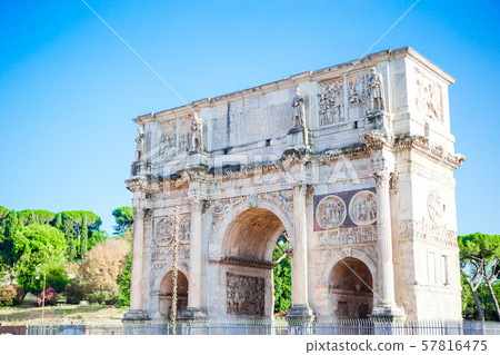 Landscape view of the Arch of Constantine in sunny holidays, lots of tousists, summer vacation, Rome Landscape view of the Arch of Constantine in sunny holidays, lots of tousists, summer vacation, Rome 57816475