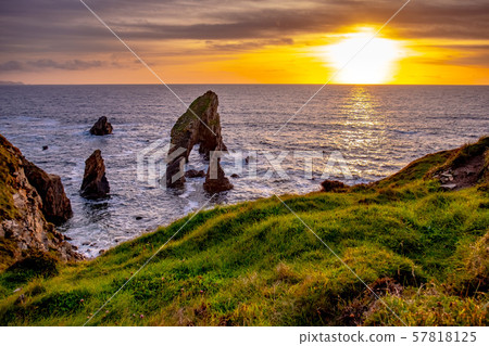 Crohy Head Sea Arch Breeches during sunset - County Donegal, Ireland 57818125