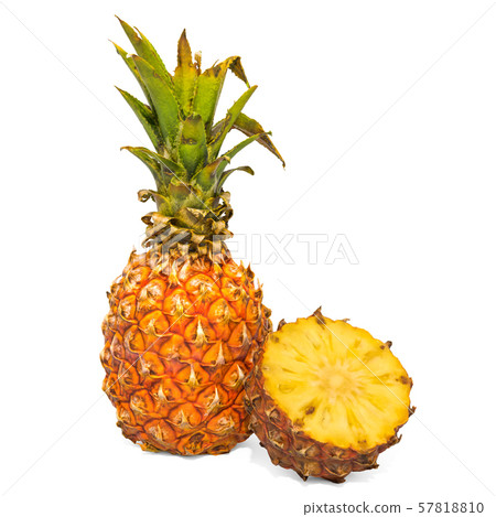 Mini pineapple and its cross-section 3d rendering Mini pineapple and its cross-section 3d rendering 57818810