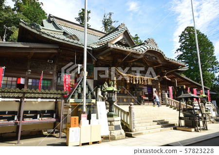 This is the early autumn of Mt. Takao 57823228