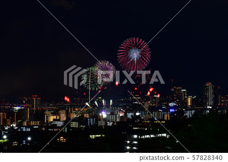 Kobe Marine Fireworks Kobe Marine Fireworks 57828340