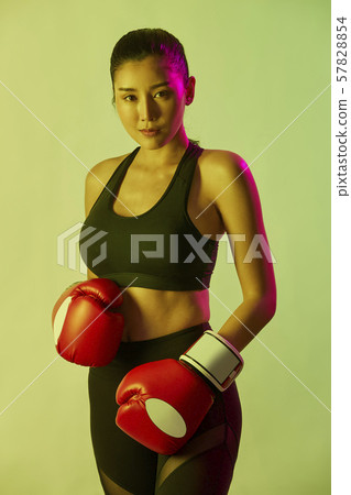 Female boxing light color 57828854