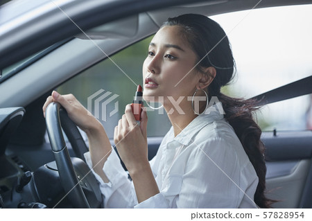女性商務駕駛 女性商務駕駛 57828954