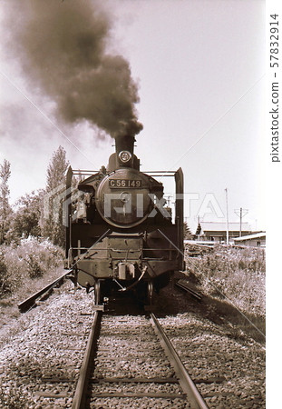 1969 Noumiyama Station, cumi steam locomotive on Koumi Line 57832914