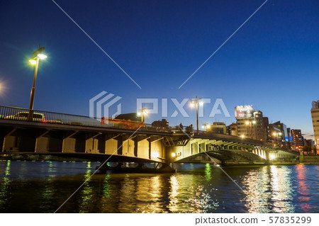Ryogoku Bridge night view 57835299