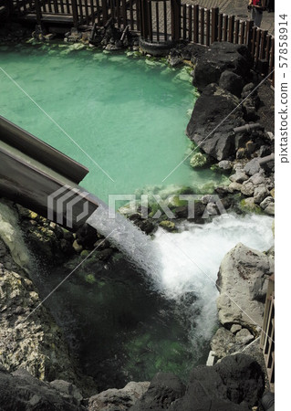 天然泉水量 天然泉水量 57858914
