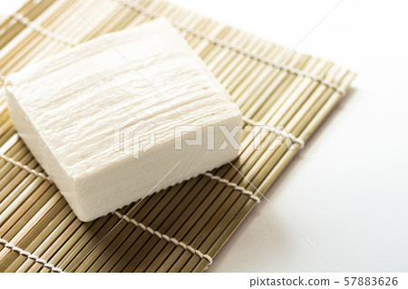 Silk tofu 57883626