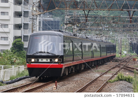 Resort 21 Black Ship Train 57894631