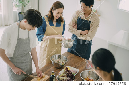 男女生活方式美食 57919258