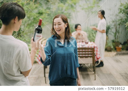 家庭聚會露台花園 57919312