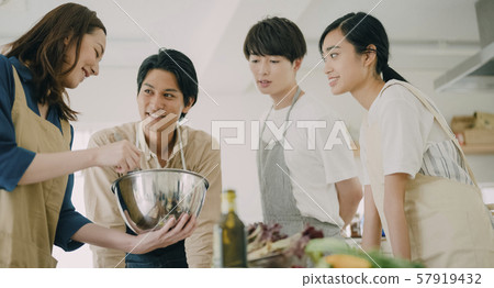 男女生活方式美食 57919432