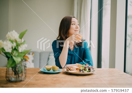 Female lifestyle diet Female lifestyle diet 57919437