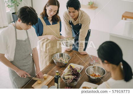 男女生活方式美食 57919773