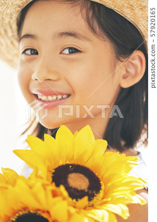 Girl child portrait 57920165