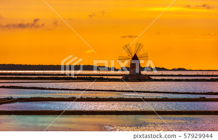 Marsala salt pans at sunset, Sicily, Italy 57929944