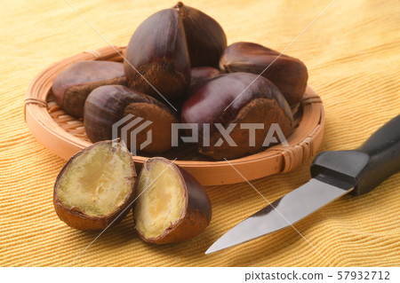 Cut chestnut autumn taste 57932712