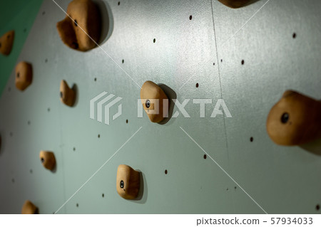 抱石牆抱石牆木舉行攀岩健身房 57934033