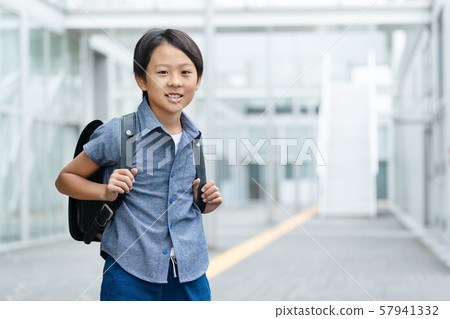 Elementary school, school, boy 57941332