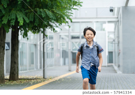 Elementary school, school, boy 57941334