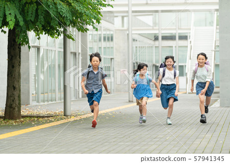 小學 57941345