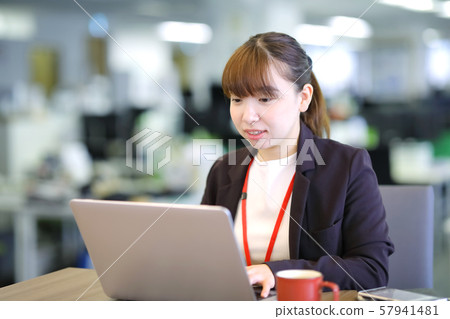 Career woman office Career woman office 57941481