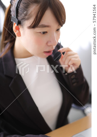 女行動 57941564
