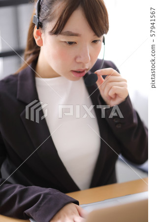 女行動 57941567