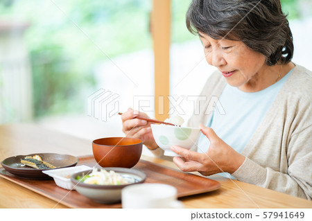 老人祖母老人 57941649