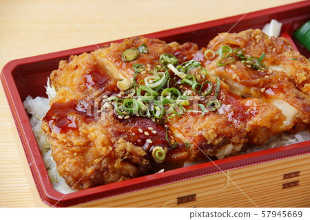 Chicken cutlet lunch box 57945669