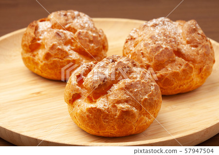 Cream puff Cream puff 57947504