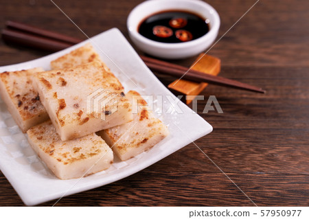 蘿蔔糕 褿粿 Foods 點心 Middle-style port dim sum 點心 Turnip cake Ruopogao radish cake 57950977