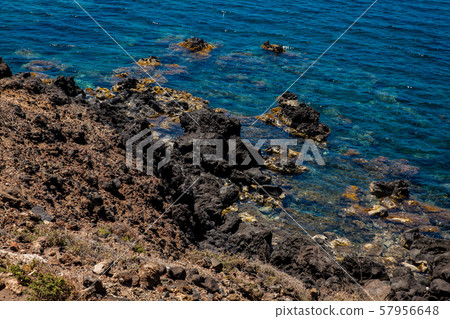 Detail of the rocks on the famous Red Beach at Santorini 57956648