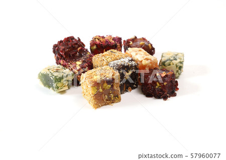 Turkish sweets 57960077