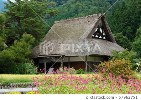 白川鄉合掌祖廟明治禪寺花園 57962751