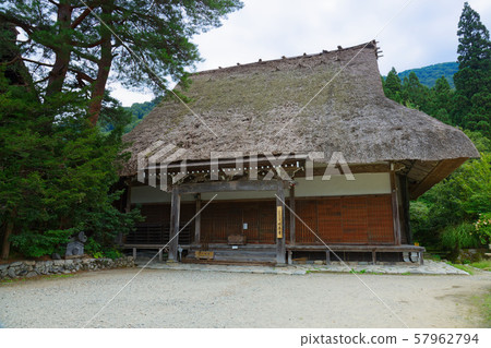 Shirakawago Meishoji Temple 57962794