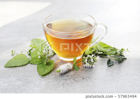 涼茶 57963494