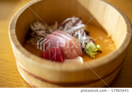 Japanese sashimi 57965641
