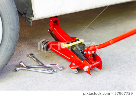 tool jack lift car for Maintenance of cars tool jack lift car for Maintenance of cars 57967729