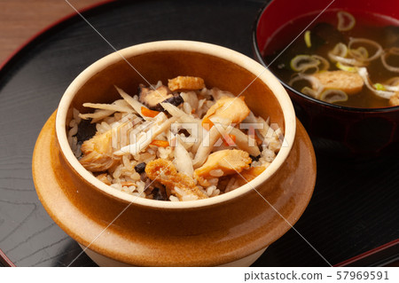 Gomoku pot rice 57969591