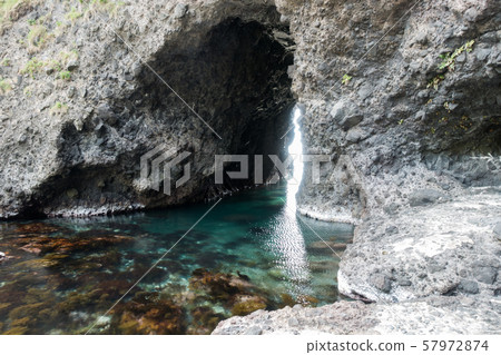[Ishikawa] Noto Kongo Xiamen Cave 57972874