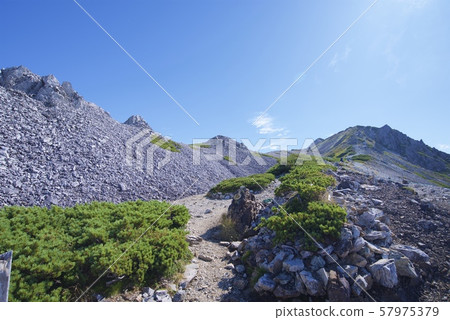 從Korenka山到白馬山的山路（白馬山脈，長野縣北Azumi） 57975379