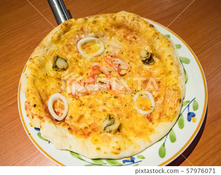 italian bread: Focaccia in dish italian bread: Focaccia in dish 57976071