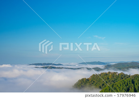 Binchu Matsuyama Castle and Unkai 57976946