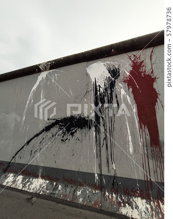 BERLIN, GERMANY - Berlin Wall. East Side Gallery. 57978736