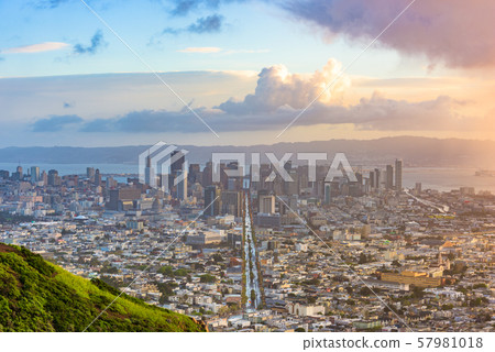 San Francisco, California, USA 57981018