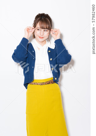 女性時尚肖像 57982460