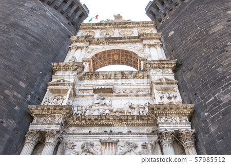 Castel Nuovo 57985512